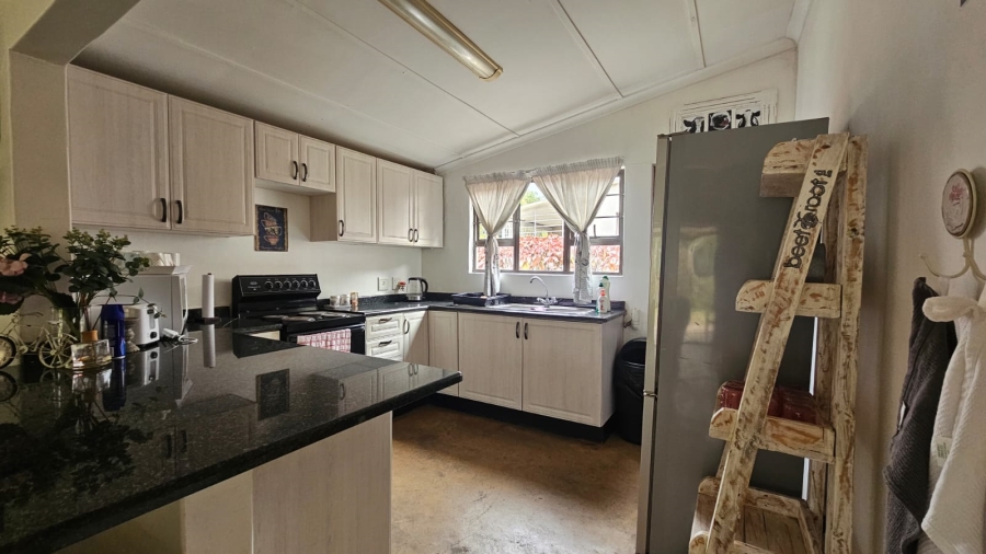 10 Bedroom Property for Sale in Sandfield KwaZulu-Natal