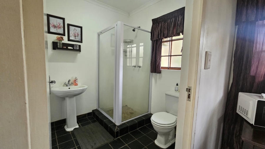 10 Bedroom Property for Sale in Sandfield KwaZulu-Natal