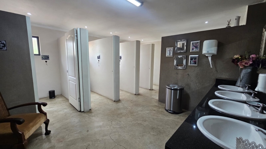 10 Bedroom Property for Sale in Sandfield KwaZulu-Natal