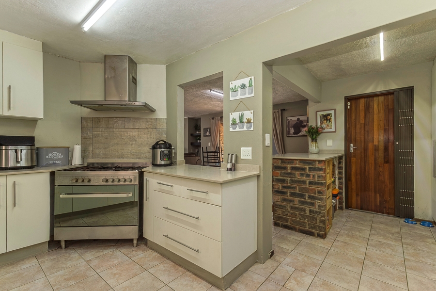 5 Bedroom Property for Sale in Westville Central KwaZulu-Natal