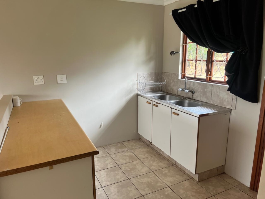 To Let 1 Bedroom Property for Rent in Waterfall KwaZulu-Natal