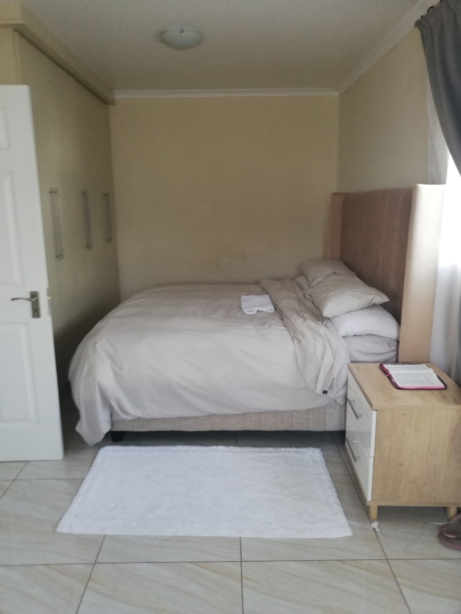To Let 1 Bedroom Property for Rent in Malvern KwaZulu-Natal