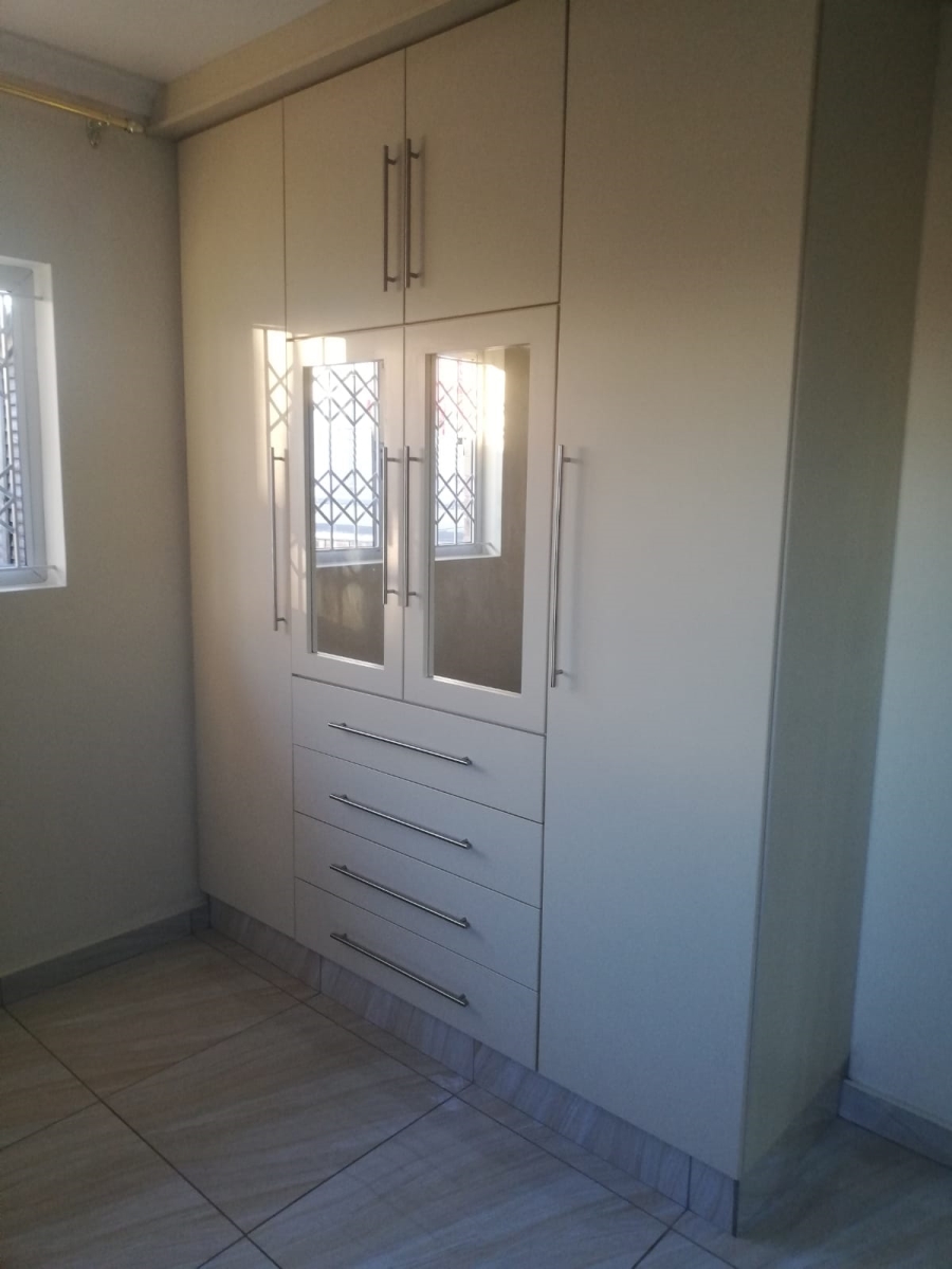 To Let 1 Bedroom Property for Rent in Malvern KwaZulu-Natal