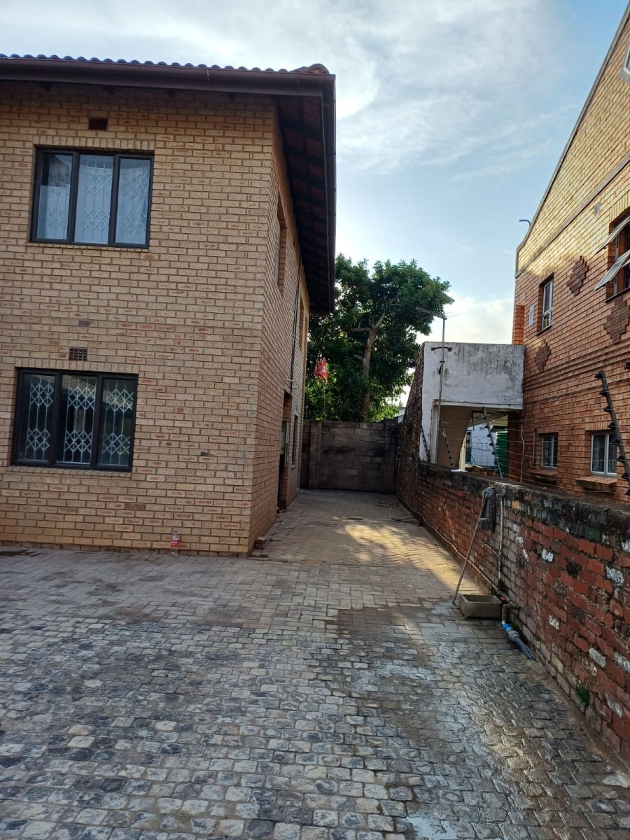 10 Bedroom Property for Sale in Lotusville KwaZulu-Natal