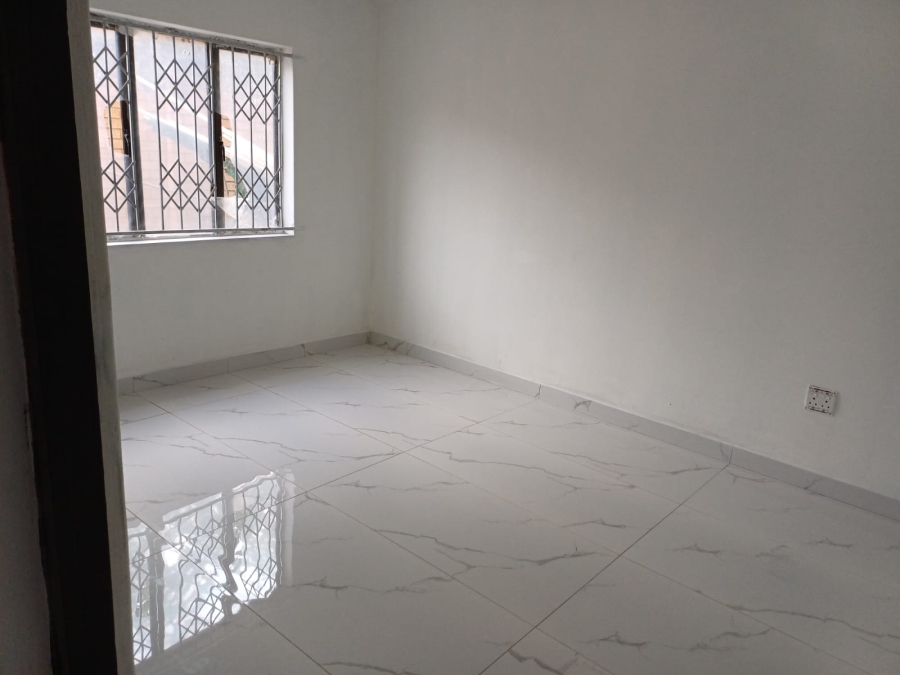 10 Bedroom Property for Sale in Lotusville KwaZulu-Natal