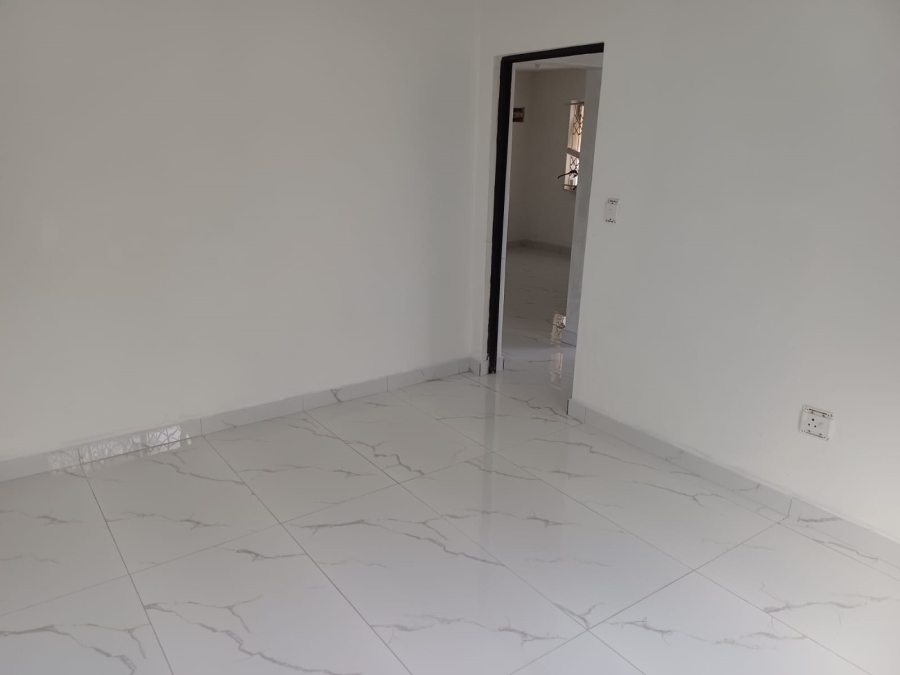 10 Bedroom Property for Sale in Lotusville KwaZulu-Natal