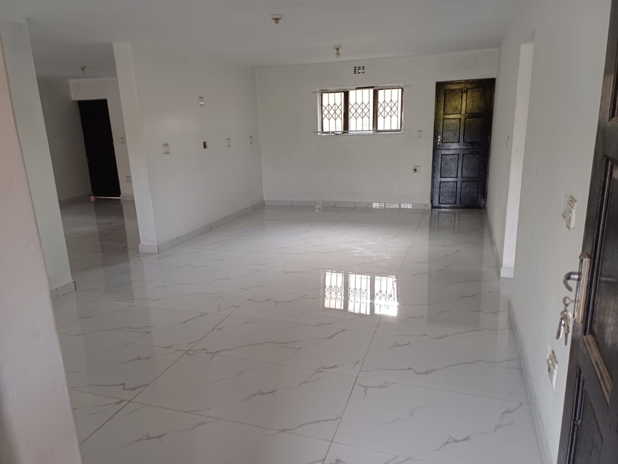 10 Bedroom Property for Sale in Lotusville KwaZulu-Natal