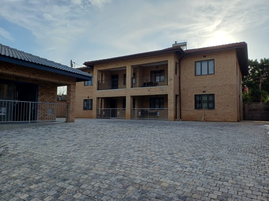 10 Bedroom Property for Sale in Lotusville KwaZulu-Natal