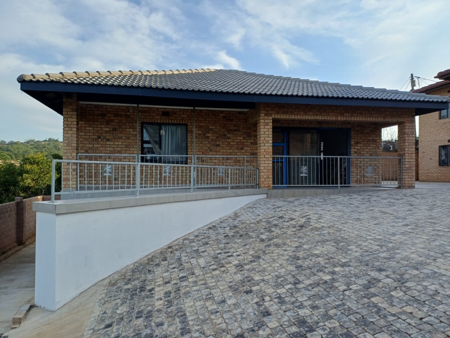 10 Bedroom Property for Sale in Lotusville KwaZulu-Natal