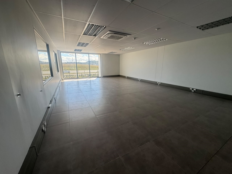 To Let Commercial Property for Rent in Glen Anil KwaZulu-Natal
