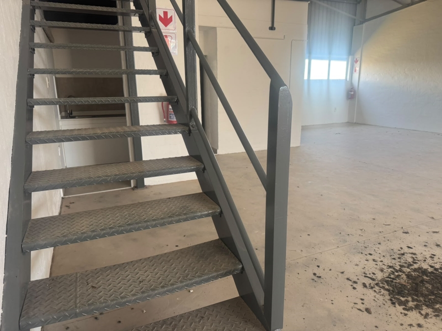 To Let Commercial Property for Rent in Glen Anil KwaZulu-Natal