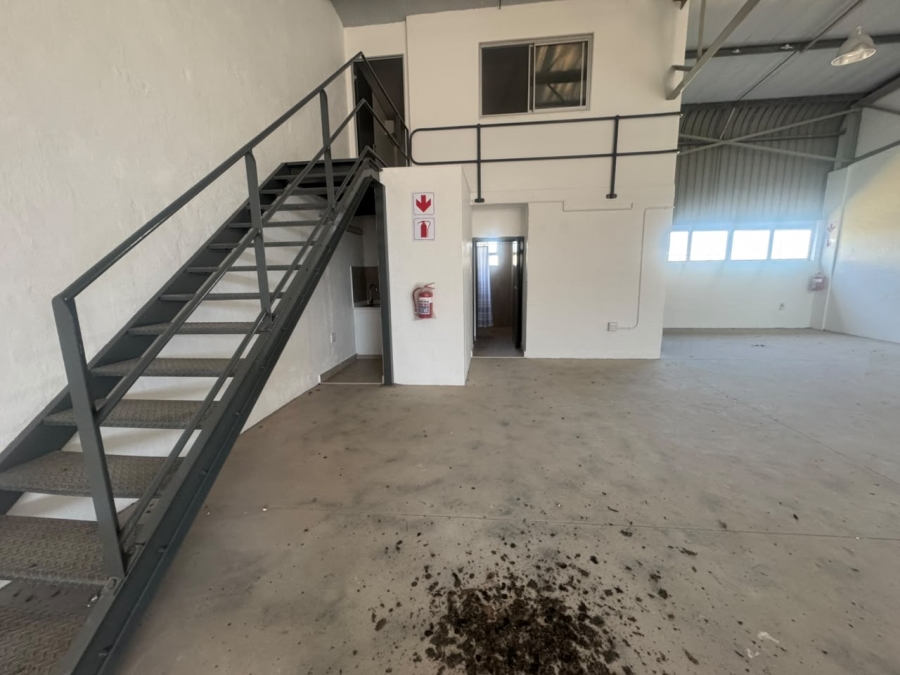To Let Commercial Property for Rent in Glen Anil KwaZulu-Natal