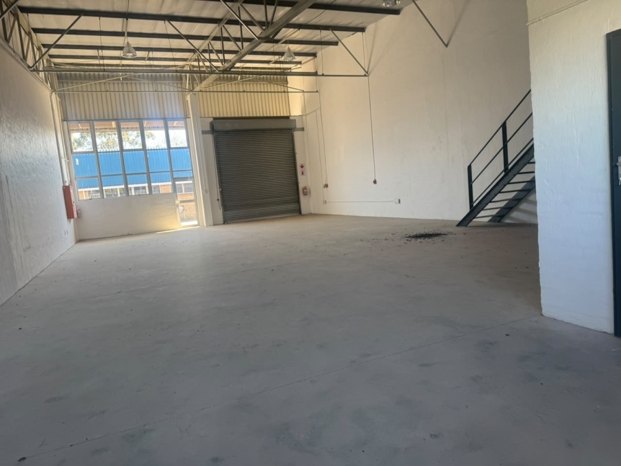 To Let Commercial Property for Rent in Glen Anil KwaZulu-Natal