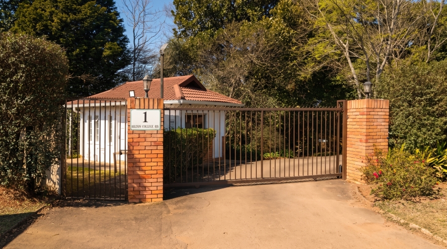 12 Bedroom Property for Sale in Hilton Gardens KwaZulu-Natal