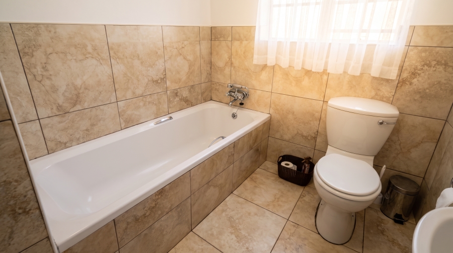12 Bedroom Property for Sale in Hilton Gardens KwaZulu-Natal
