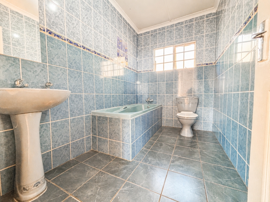 3 Bedroom Property for Sale in Dunveria KwaZulu-Natal