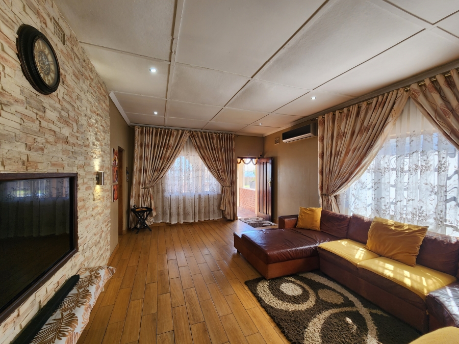 3 Bedroom Property for Sale in Ocean View KwaZulu-Natal