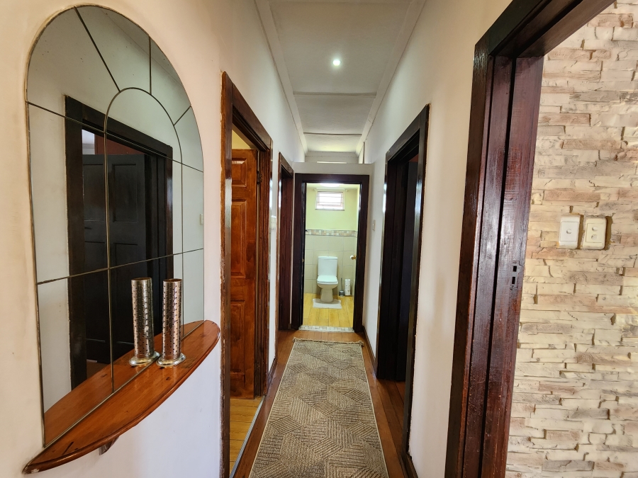 3 Bedroom Property for Sale in Ocean View KwaZulu-Natal