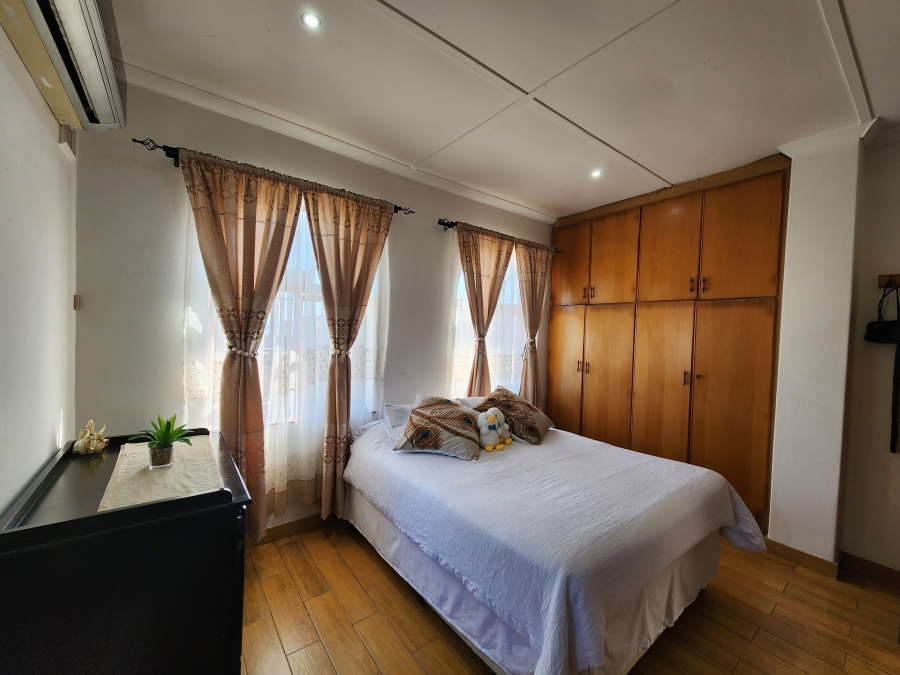 3 Bedroom Property for Sale in Ocean View KwaZulu-Natal