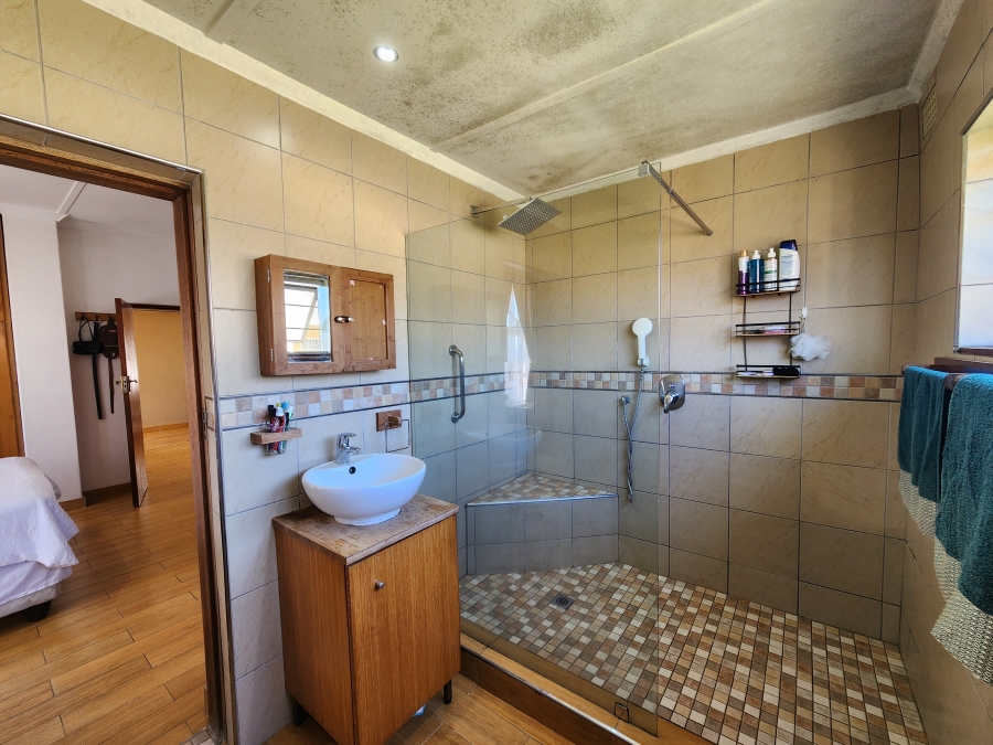 3 Bedroom Property for Sale in Ocean View KwaZulu-Natal