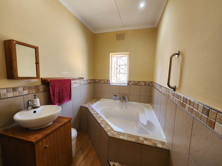 3 Bedroom Property for Sale in Ocean View KwaZulu-Natal
