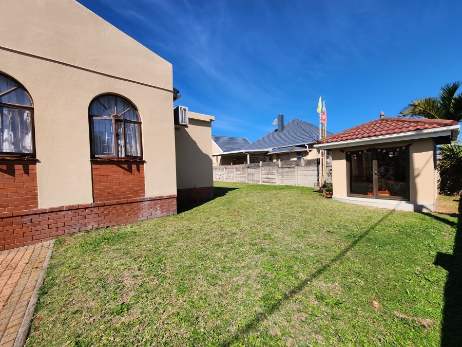 3 Bedroom Property for Sale in Ocean View KwaZulu-Natal