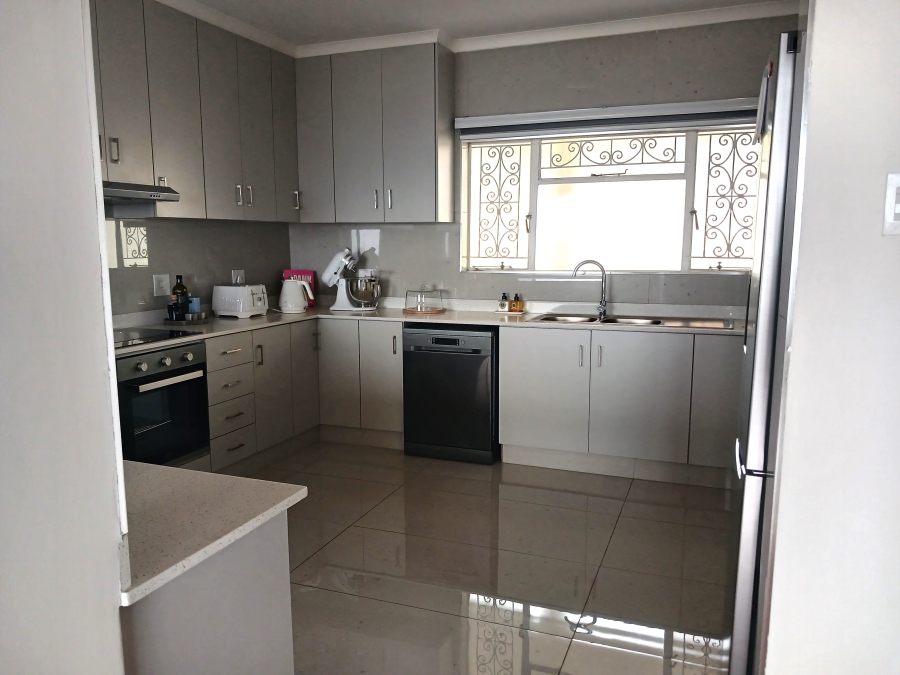 To Let 2 Bedroom Property for Rent in Morningside KwaZulu-Natal