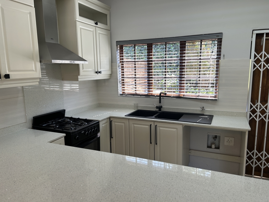 To Let 3 Bedroom Property for Rent in Chase Valley Heights KwaZulu-Natal