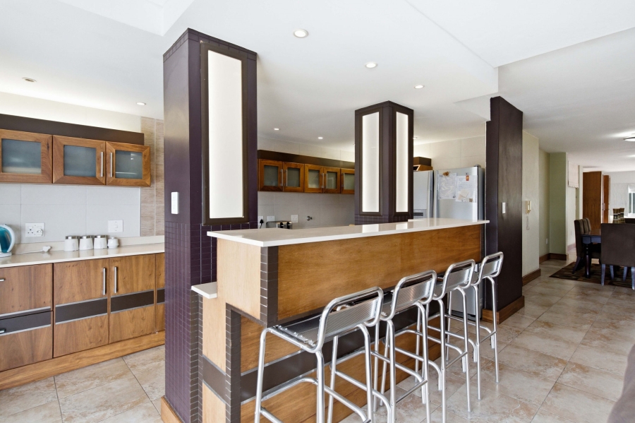 4 Bedroom Property for Sale in Amanzimtoti KwaZulu-Natal