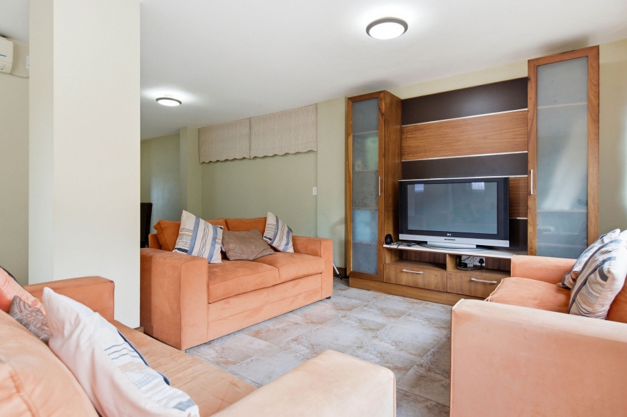 4 Bedroom Property for Sale in Amanzimtoti KwaZulu-Natal