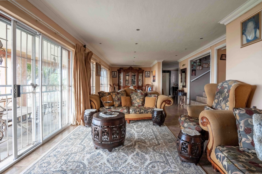 7 Bedroom Property for Sale in Park Rynie KwaZulu-Natal