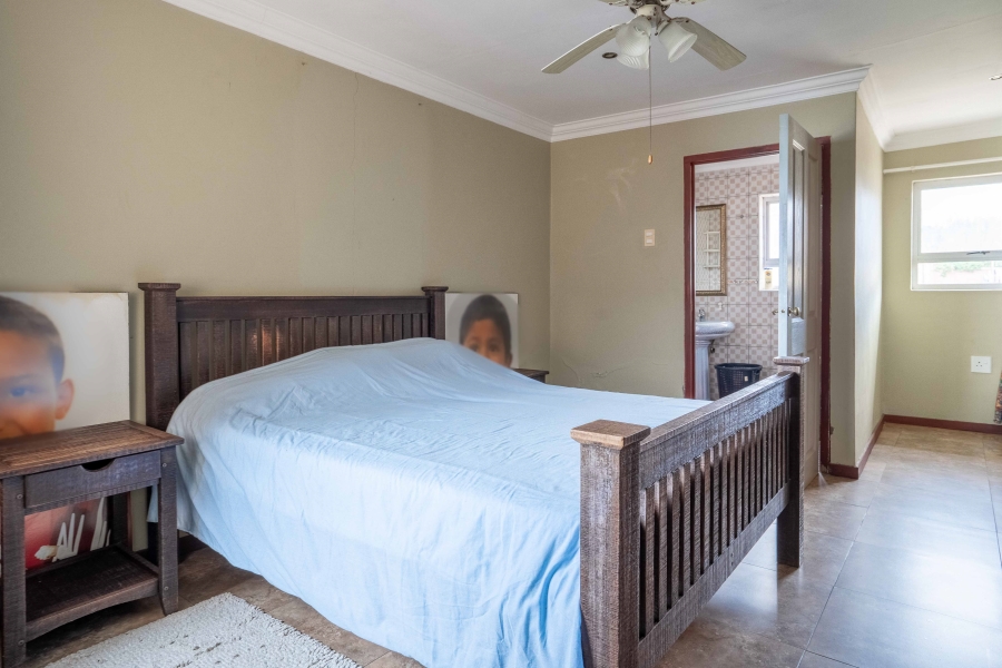 7 Bedroom Property for Sale in Park Rynie KwaZulu-Natal