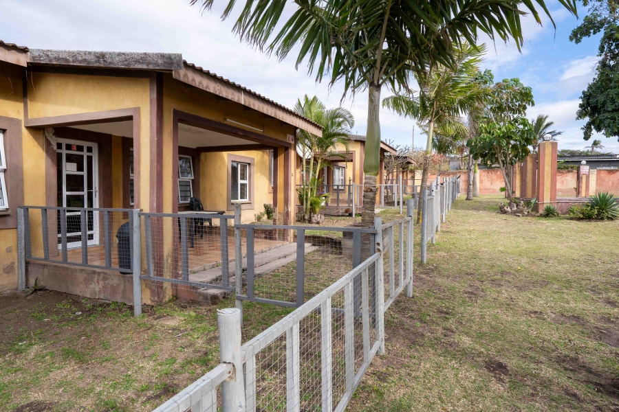 7 Bedroom Property for Sale in Park Rynie KwaZulu-Natal