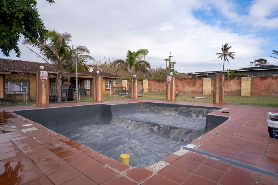 7 Bedroom Property for Sale in Park Rynie KwaZulu-Natal