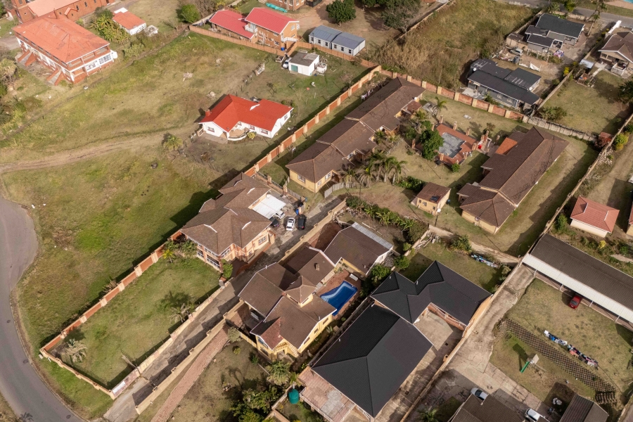 7 Bedroom Property for Sale in Park Rynie KwaZulu-Natal