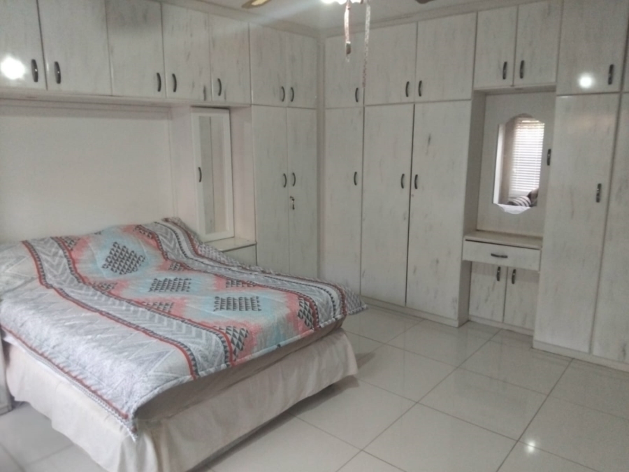 4 Bedroom Property for Sale in Lennoxton KwaZulu-Natal