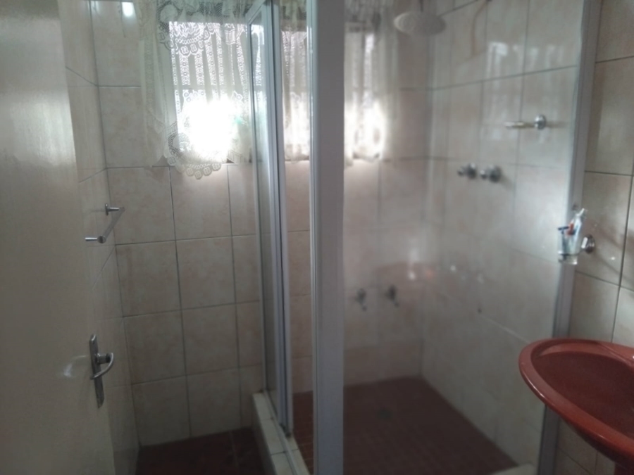 4 Bedroom Property for Sale in Lennoxton KwaZulu-Natal