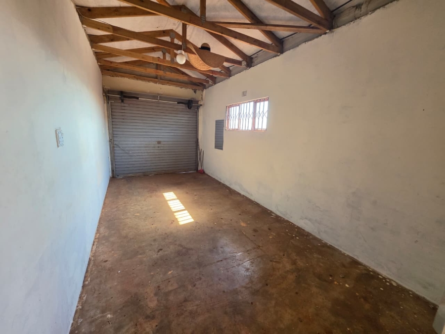 2 Bedroom Property for Sale in Umhlathuze KwaZulu-Natal
