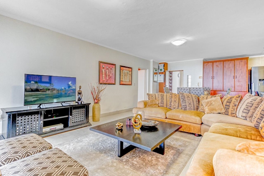 To Let 3 Bedroom Property for Rent in Westbrook KwaZulu-Natal