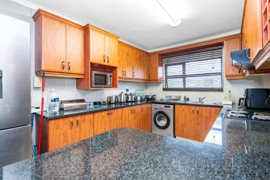 To Let 3 Bedroom Property for Rent in Westbrook KwaZulu-Natal