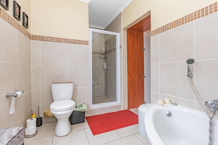 To Let 3 Bedroom Property for Rent in Westbrook KwaZulu-Natal