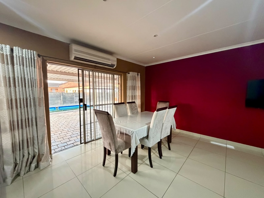 4 Bedroom Property for Sale in Birdswood KwaZulu-Natal