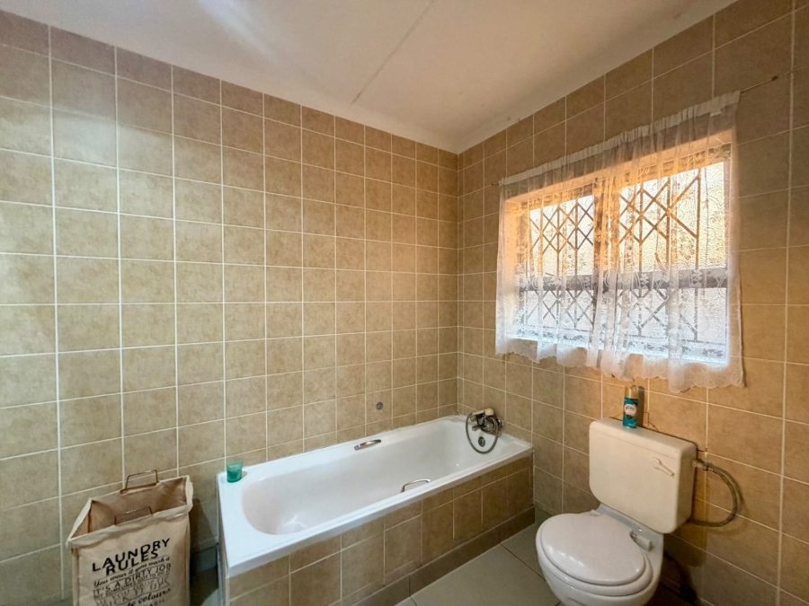 4 Bedroom Property for Sale in Birdswood KwaZulu-Natal