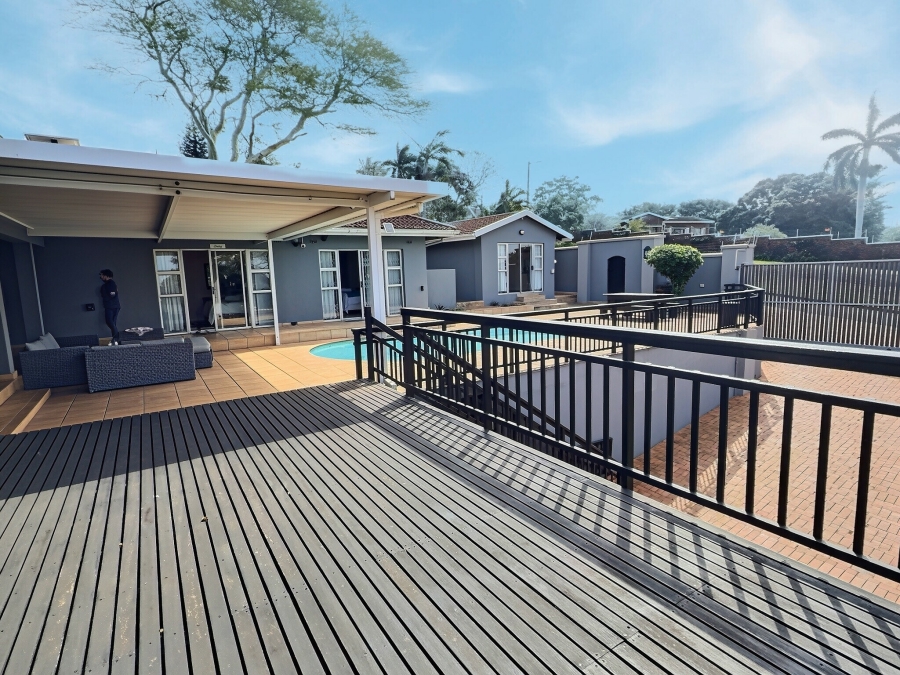 8 Bedroom Property for Sale in Mtunzini KwaZulu-Natal