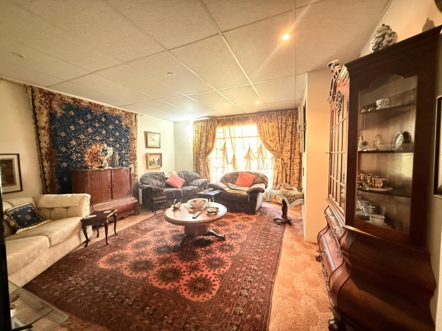 3 Bedroom Property for Sale in Signal Hill KwaZulu-Natal