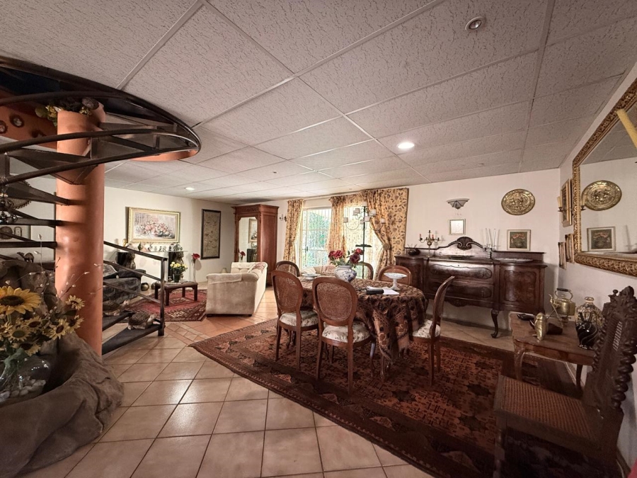 3 Bedroom Property for Sale in Signal Hill KwaZulu-Natal