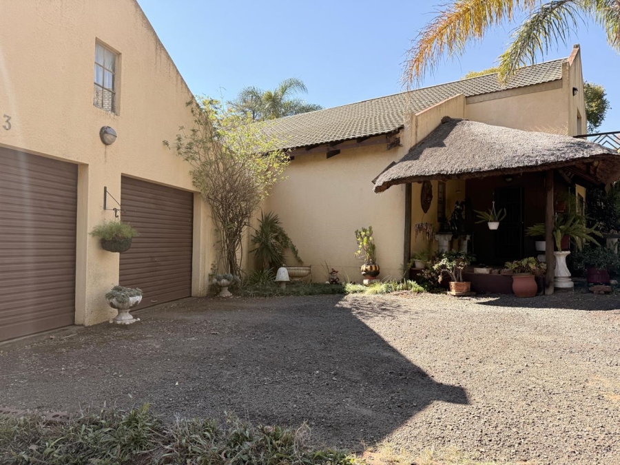 3 Bedroom Property for Sale in Signal Hill KwaZulu-Natal
