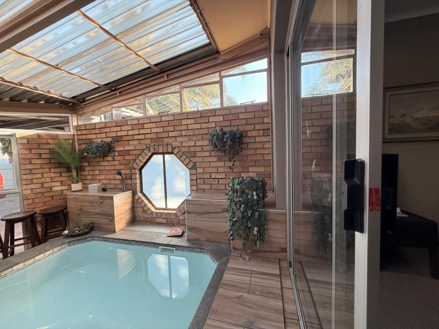 5 Bedroom Property for Sale in Huttenheights KwaZulu-Natal