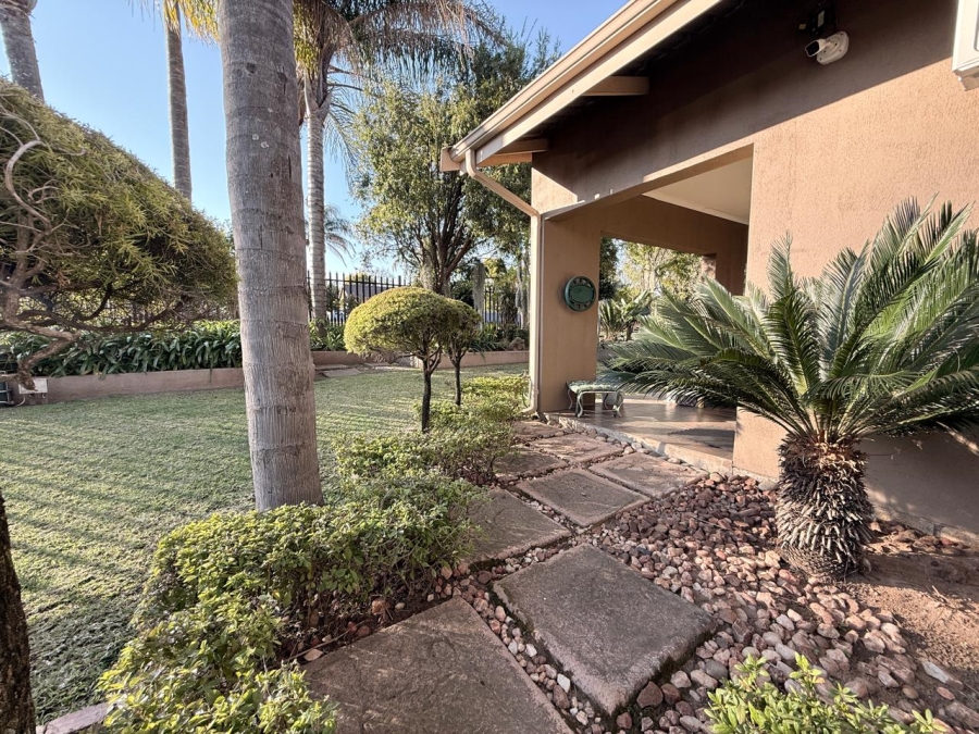 5 Bedroom Property for Sale in Huttenheights KwaZulu-Natal