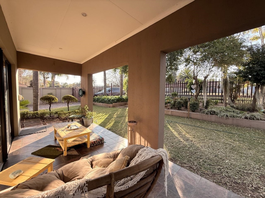 5 Bedroom Property for Sale in Huttenheights KwaZulu-Natal